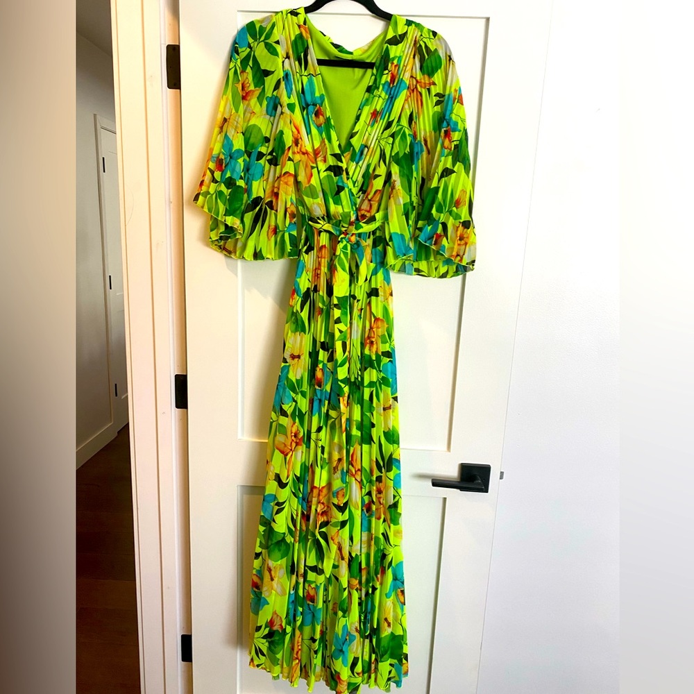Bright green floral Hawaiian pleated maxi dress, sheer sleeves, lined bodice